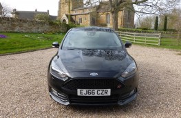 Ford Focus ST-3, front static 2