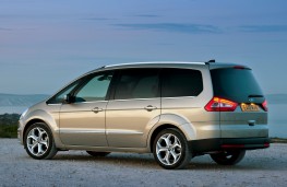 Ford Galaxy, rear