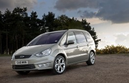 Ford Galaxy, front