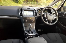 Ford S-MAX 2.0 TDCI Titanium, cabin