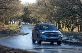 Subaru Forester, 2025, front, action