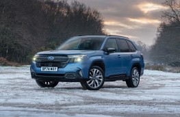 Subaru Forester, 2025, front
