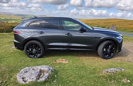 Jaguar F-PACE, 2025, side