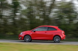 SEAT Ibiza FR, side