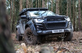 Isuzu D-Max Basecamp, 2025, front