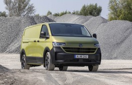 Volkswagen Transporter, 2024, front