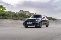 MINI John Cooper Works, 2024, front