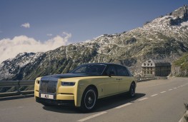 Rolls-Royce Phantom Goldfinger, 2024, front