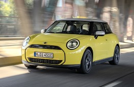 MINI Cooper E, 2025, front