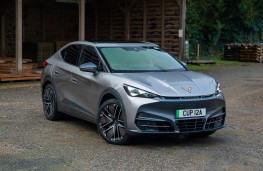 Cupra Tavascan V1, 2025, front