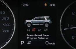 Land Rover Freelander 2013, instruments detail