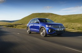 Volkswagen T-Roc 150 R-Line, 2026, front
