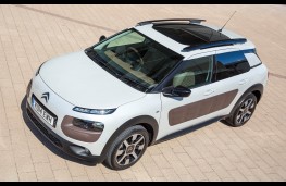 Citroen C4 Cactus, front