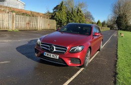 Mercedes E-Class Estate, front