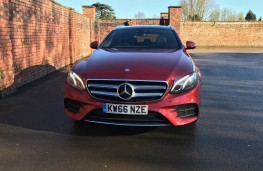 Mercedes E-Class Estate, front