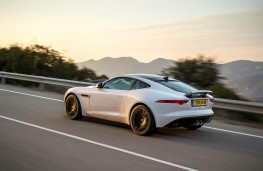 Jaguar F-Type, rear