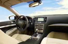 Infiniti G37, interior