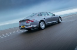 Genesis G80 Electrified, 2026, rear