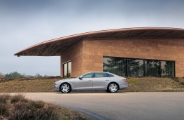 Genesis G80 Electrified, 2026, side