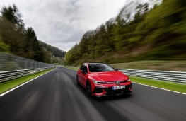 Volkswagen Golf GTI EDITION 50, 2025, front, action