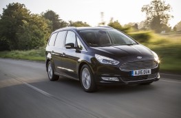 Ford Galaxy, front