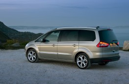 Ford Galaxy 2015, rear