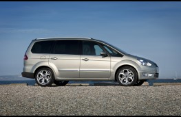 Ford Galaxy, side
