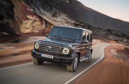 Mercedes G-Class, front