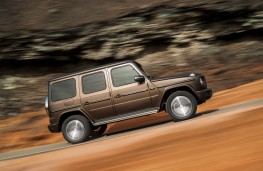 Mercedes G-Class, side
