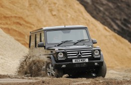 Mercedes G-Class, sand