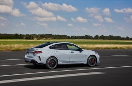 BMW M325 xDrive, 2024, side