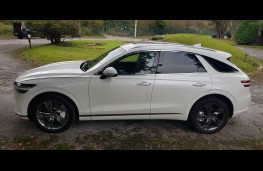 Genesis Electrified GV70 Sport, 2025, side