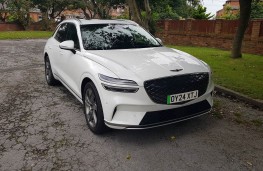 Genesis Electrified GV70 Sport, 2025, front