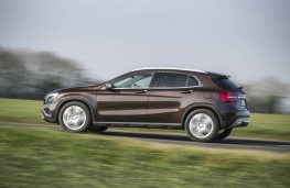 Mercedes GLA 220 CDI 4MATIC, side