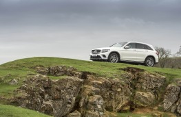 Mercedes-Benz GLC, side