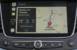 Vauxhall Grandland X, 2017, display screen