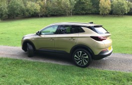 Vauxhall Grandland X, 2017, side, static