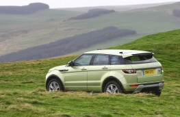 Range Rover Evoque, off road, Scotland, side, static