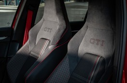 Volkswagen Golf GTI EDITION 50, 2025, seats