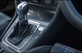 Volkswagen Golf GTE, gear lever