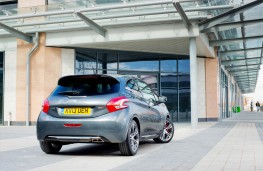 Peugeot 208 GTi, rear, static