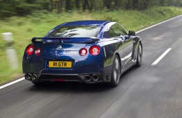 Nissan GT-R, rear