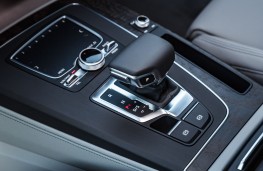 Audi Q5, 2017, gear lever