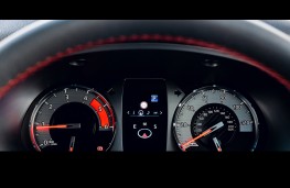 Toyota HiLux, 2025, instrument panel