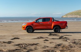 Toyota HiLux, rear