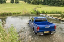 Toyota Hilux, 2016, wading, rear