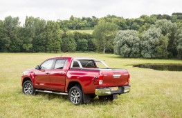 Toyota Hilux, rear