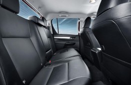 Toyota Hilux, 2016, rear seats