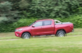 Toyota Hilux, 2016, side, action