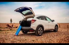 Honda HR-V, boot open
